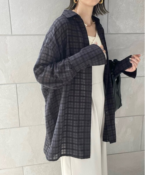 y/m by misato（イムバイミサト）の「シアーサッカーチェックシャツ（シャツ/ブラウス・レディース・ブルー/チャコールグレー・FREE）」の7枚目の写真