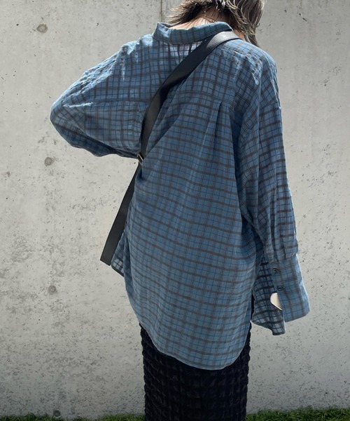 y/m by misato（イムバイミサト）の「シアーサッカーチェックシャツ（シャツ/ブラウス・レディース・ブルー/チャコールグレー・FREE）」の11枚目の写真