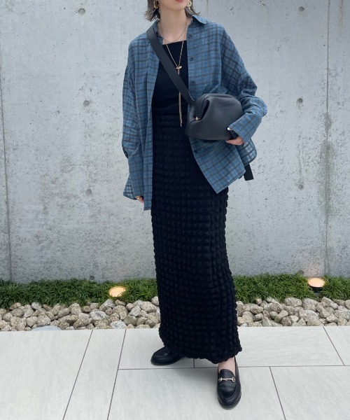 y/m by misato（イムバイミサト）の「シアーサッカーチェックシャツ（シャツ/ブラウス・レディース・ブルー/チャコールグレー・FREE）」の15枚目の写真