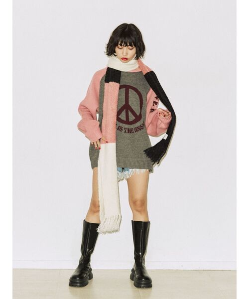 jouetie（ジュエティ）の「ボリュームニットマフラー（マフラー・レディース・ブラック/カーキ/パープル・FREE）」の4枚目の写真