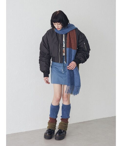 jouetie（ジュエティ）の「ボリュームニットマフラー（マフラー・レディース・ブラック/カーキ/パープル・FREE）」の21枚目の写真