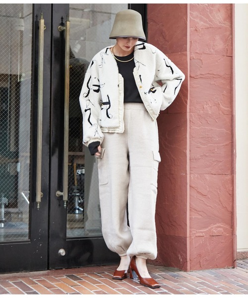 Settimissimo（セッティミッシモ）の「アルパカタッチ ニット カーゴパンツ ニットパンツ（カーゴパンツ・レディース・アイボリー/グレー・FREE）」の8枚目の写真