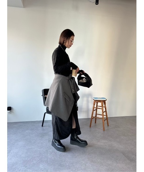 HANNE(アン)の「ハイネックパイルロングワンピース(ワンピース・レディース・ブラック/グレー・FREE)」の7枚目の写真
