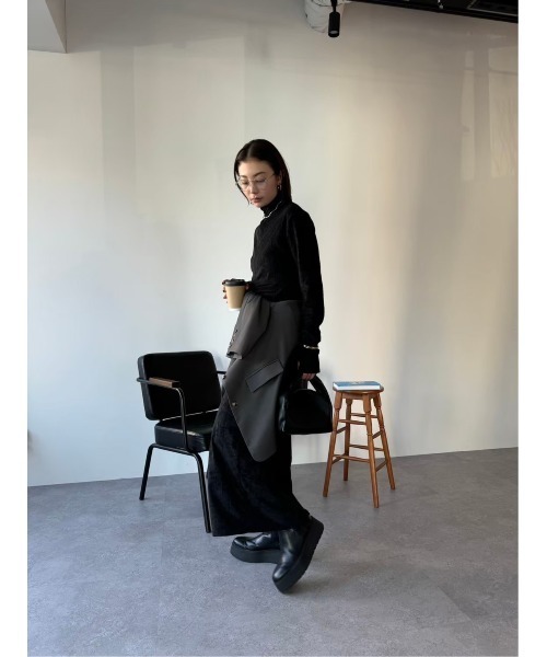 HANNE(アン)の「ハイネックパイルロングワンピース(ワンピース・レディース・ブラック/グレー・FREE)」の6枚目の写真