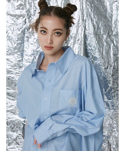 EVRIS（エヴリス）の「SUNNYストライプオーバーサイズシャツ（シャツ/ブラウス・レディース・ホワイト/イエロー/ブルー/グリーン・FREE）」の9枚目の写真