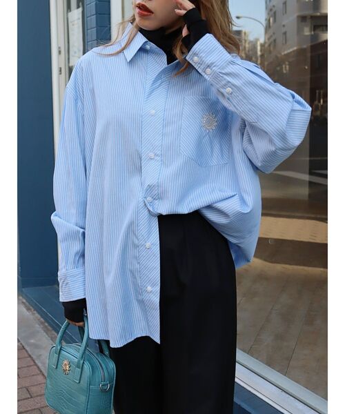 EVRIS（エヴリス）の「SUNNYストライプオーバーサイズシャツ（シャツ/ブラウス・レディース・ホワイト/イエロー/ブルー/グリーン・FREE）」の17枚目の写真