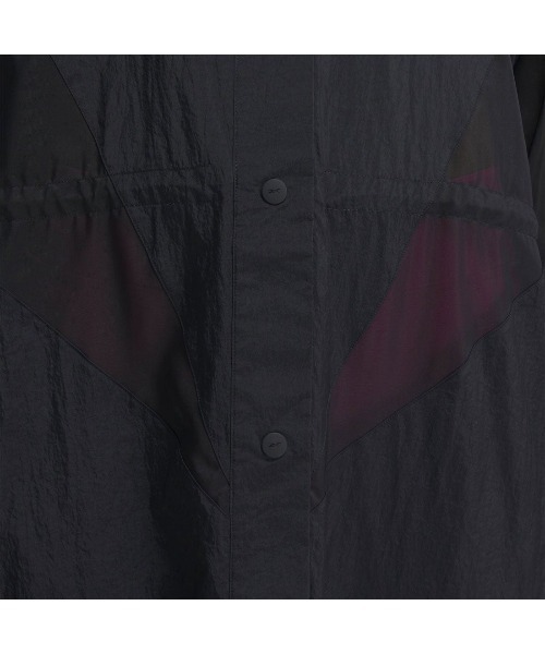 Reebok(リーボック)の「スタジオ エディトリアル ジャケット / STUDIO EDITORIAL JACKET(その他アウター・レディース・ブラック・LARGE/MEDIUM/SMALL/XX-LARGE/X-LARGE/X-SMALL)」の6枚目の写真