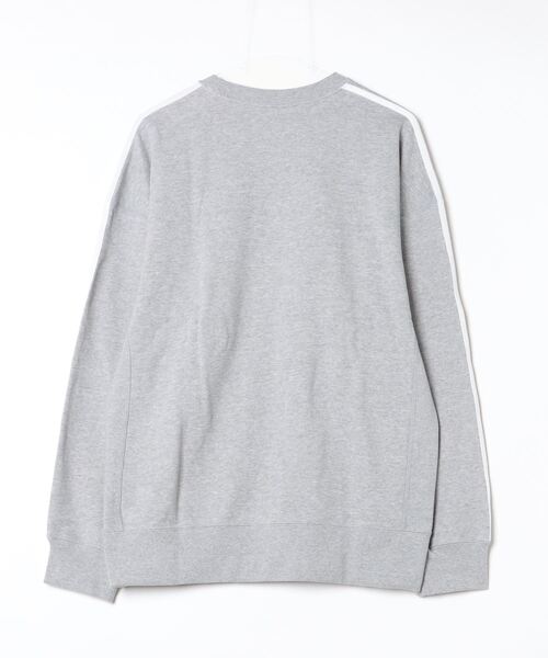 adidas（アディダス）の「エッセンシャルズ プラス ルーズフィット スリーストライプス フレンチテリー スウェットシャツ / トレーナー / アディダス adidas（スウェット・メンズ・グレー/ブルー/ブラック/グリーン/ベージュ/ネイビー/グリーン系その他/ブラウン・XX-SMALL/SMALL/X-SMALL/XX-LARGE/3XL/LARGE/MEDIUM/X-LARGE）」の19枚目の写真