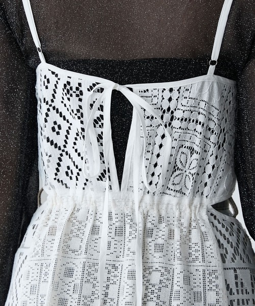 forksy.(フォルクシー)の「【forksy.】レースパッチワークウエストカットキャミワンピース(ワンピース・レディース・ブラック/オフホワイト・FREE)」の17枚目の写真