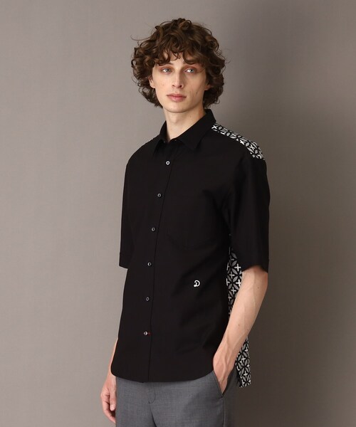 DRESSTERIOR(ドレステリア)の「オーバーラップサークル コンビショートスリーブシャツ(シャツ/ブラウス・メンズ・グレー系/ベージュ系・90/91/92/94)」の1枚目の写真