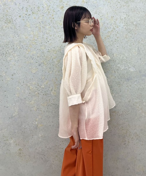 KBF(ケイビーエフ)の「シアーブークレブラウス(シャツ/ブラウス・レディース・アイボリー/ブルー/チャコールグレー・ONE)」の4枚目の写真