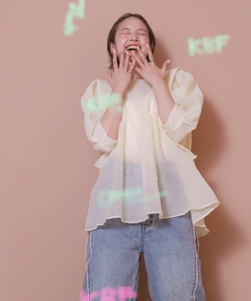 KBF(ケイビーエフ)の「シアーブークレブラウス(シャツ/ブラウス・レディース・アイボリー/ブルー/チャコールグレー・ONE)」の9枚目の写真