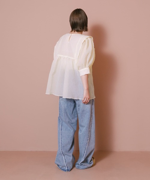 KBF(ケイビーエフ)の「シアーブークレブラウス(シャツ/ブラウス・レディース・アイボリー/ブルー/チャコールグレー・ONE)」の17枚目の写真