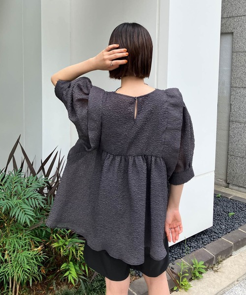 KBF(ケイビーエフ)の「シアーブークレブラウス(シャツ/ブラウス・レディース・アイボリー/ブルー/チャコールグレー・ONE)」の21枚目の写真