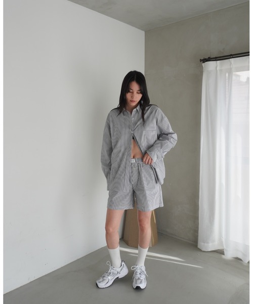 ENCIRCLE(エンサークル)の「【ENCIRCLE/エンサークル】Go to stripe shirt/ゴートゥーストライプシャツ(シャツ/ブラウス・レディース・ストライプ・3/2/1)」の21枚目の写真