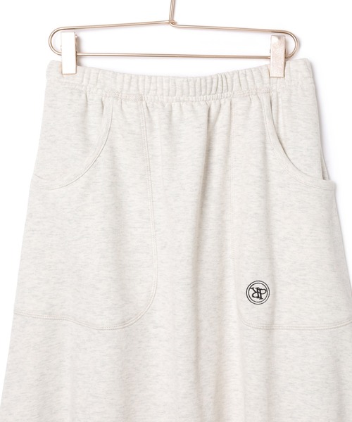 ROPE' PICNIC（ロペピクニック）の「セットアップ対応/ミニ裏毛ワンポイント刺繍入りスカート（スカート・レディース・チャコールグレー/グレー系その他/キナリ・38）」の8枚目の写真