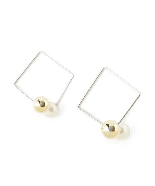 BEAUTY&YOUTH UNITED ARROWS(ビューティーアンドユースユナイテッドアローズ)の「BY スクエア×ボールイヤリング◆(イヤリング・レディース・ゴールド/シルバー・フリー)」の1枚目の写真