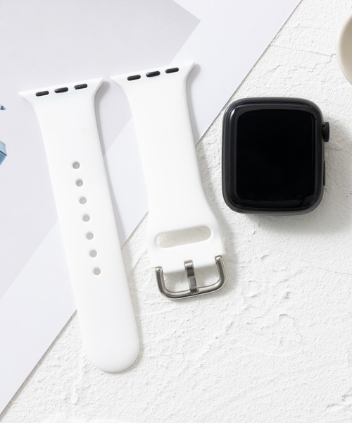 emonique(エモニーク)の「シリコン製 Apple Watch バンド スマートウォッチバンド【38/40/41/42/44/45/49mm対応】(デジタル腕時計・メンズ・フューシャピンク/イエロー/ピンク/ネイビー/ブラック/ホワイト/ダークパープル/ライトグレー/ダークグレー/ミント/フレッシュイエロー/レモンイエロー・42/38)」の2枚目の写真