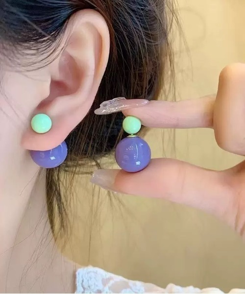 tood.(トード)の「【tood.】お気に入り10,000人突破!キャンディーピアス(ピアス(両耳用)・レディース・パープル/マスタード/ホワイト系/モスグリーン/グレー系/バーガンディー/ホワイト系2/パープル系1/シルバー系/ブラック/ブラック系1/クリアグリーン/サックスブルー系1/レッド系1/ブラウン系1/ワイン系1/ブルー系1/レッド/パープル系2・FREE)」の13枚目の写真