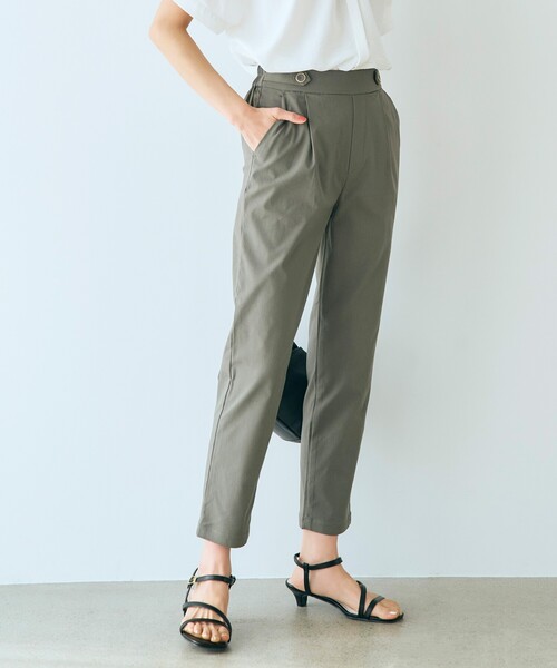 grove（グローブ）の「◆＜接触冷感・多サイズ＞サマーハイパーストレッチテーパードパンツ（その他パンツ・レディース・ネイビー/ベージュ/ブラック系1/カーキ/ブラック/ライトグレー系7・03/02/00/01/04/05）」の5枚目の写真