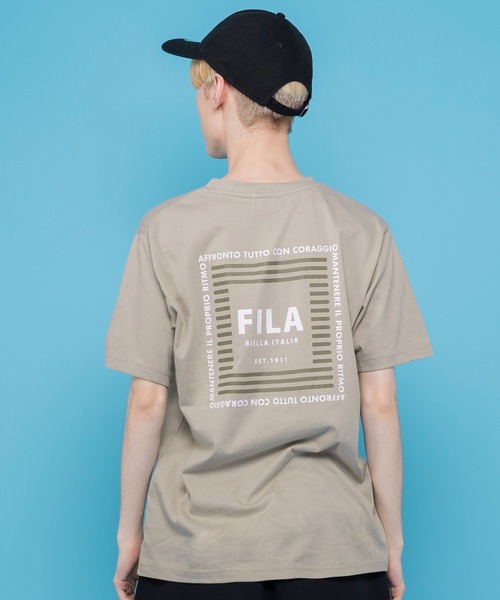 FILA(フィラ)の「FILA フィラ ブランド ロゴ バックプリント 綿 半袖 Tシャツ ティーシャツ(Tシャツ/カットソー・メンズ・ホワイト系2/ホワイト系1/ブラック系1/ブルー系1/ブラック系2/ベージュ系2/ベージュ系1/ネイビー系2/ネイビー系1・L/M/LL)」の6枚目の写真