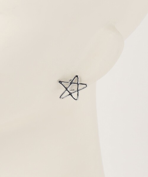 BEAUTY&YOUTH UNITED ARROWS（ビューティーアンドユースユナイテッドアローズ）の「ハンドライティング スター ピアス（ピアス（両耳用）・レディース・シルバー/ゴールド・FREE）」の9枚目の写真