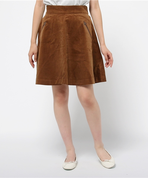 SEVENDAYS=SUNDAY（セブンデイズサンデイ）の「コーデュロイ　膝丈フレアースカート（スカート・レディース・ネイビー/ブラウン・MEDIUM/LARGE）」の2枚目の写真