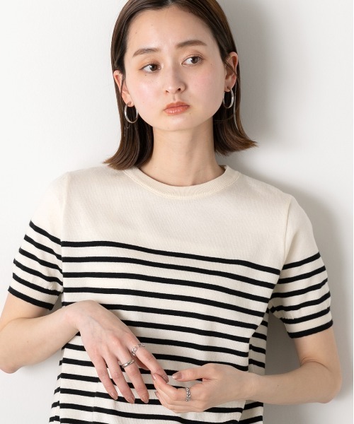 ad thie（アドティエ）の「カラーボーダー 半袖ニット（ニット/セーター・レディース・ブラック/アイボリー/ブルー・FREE）」の13枚目の写真