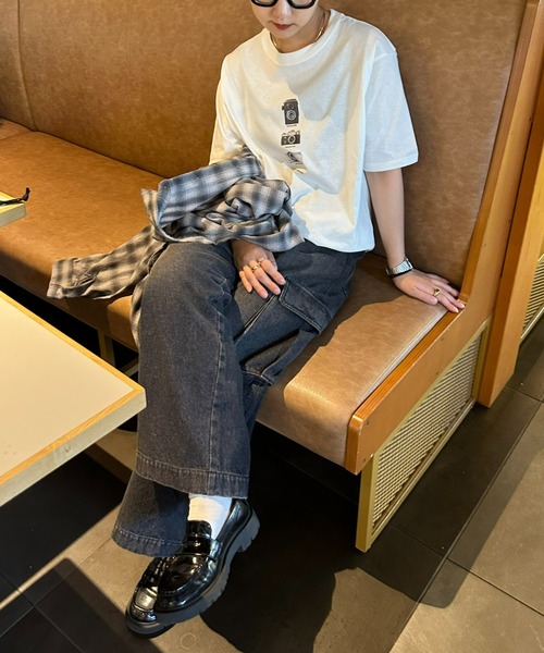 CIAOPANIC TYPY（チャオパニックティピー）の「【UNISEX】カメラフォトTee（Tシャツ/カットソー・メンズ・ホワイト/ブラック/カーキ・MEDIUM/LARGE）」の8枚目の写真