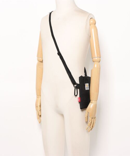 PARKS TOKYO SELECT（パークストウキョウセレクト）の「【（What it isNt) ART BY MARKGONZALES】ミニ ショルダーバッグ / ポーチ / サコッシュ（ショルダーバッグ・メンズ・ブラック/オフホワイト/ブラック×グレー/ベージュ・FREE）」の6枚目の写真