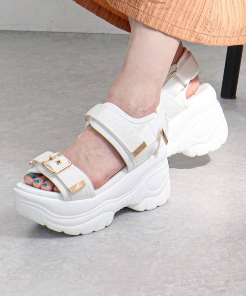 LOVEHUNTER（ラブハンター）の「LOVEHUNTER/+9cm 軽量厚底 スタイルアップソール スポーツサンダル(1680/1681)（サンダル・レディース・ホワイト系1/ホワイト系2/ブラック系2/ブラック系1・S/M/L/LL/3L）」の9枚目の写真