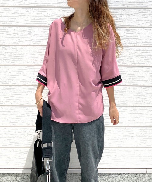 Q(キュー)の「ドルマンリブ5分袖ブラウス(シャツ/ブラウス・レディース・アイボリー/ブラック/ベージュ/カーキ/スモークピンク・MEDIUM)」の5枚目の写真