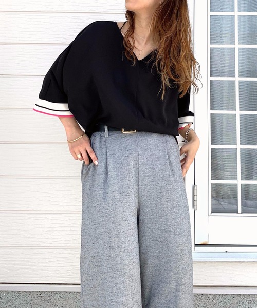 Q(キュー)の「ドルマンリブ5分袖ブラウス(シャツ/ブラウス・レディース・アイボリー/ブラック/ベージュ/カーキ/スモークピンク・MEDIUM)」の1枚目の写真