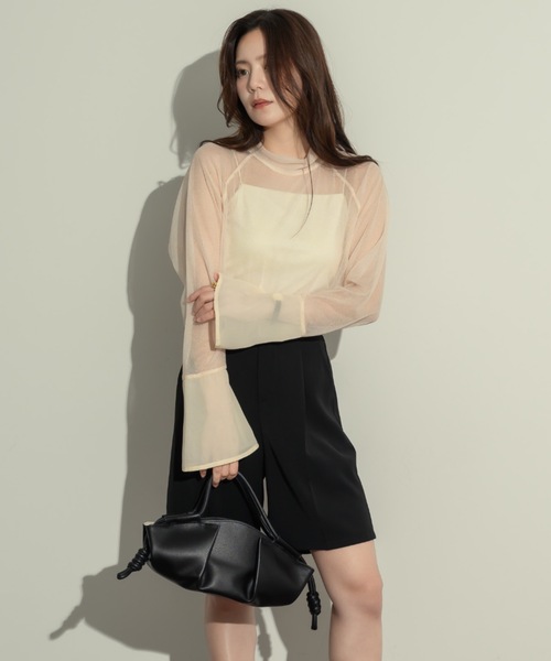 NEUNA（ヌナ）の「フレアスリーヴドッキングルーズトップス（Tシャツ/カットソー・レディース・グレー/アイボリー/ネイビー・FREE）」の16枚目の写真