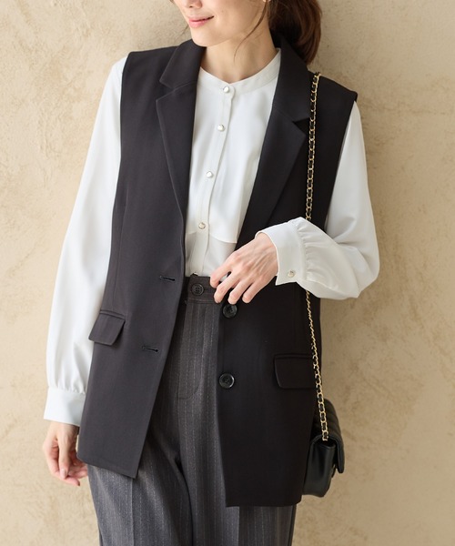 Honeys（ハニーズ）の「【ストレッチ/ウォッシャブル/イージーケア】テーラードジレ（ベスト・レディース・ネイビー/ベージュ/ブラック/杢グレー・S/M/L/LL）」の2枚目の写真