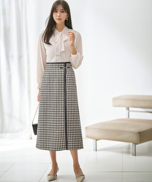 ANY SIS（エニィスィス）の「【前後着用可能】シアー2WAYボウタイ プルオーバー（シャツ/ブラウス・レディース・アイボリー系/ブラック系・2）」の17枚目の写真