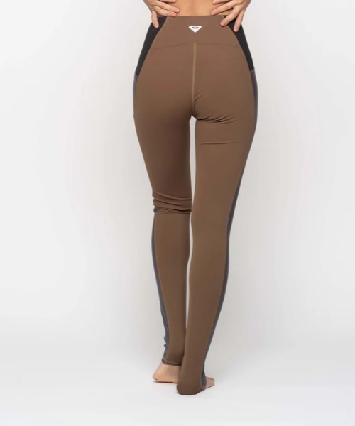 ROXY(ロキシー)の「JUMP HIGH METALLIC L/ロキシー水陸両用速乾UVカットレギンス・スパッツ(レギンス/スパッツ・レディース・ブラウン/ブルー/ブラック・LARGE/MEDIUM/SMALL)」の22枚目の写真