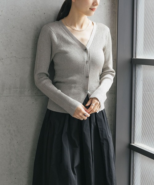 URBAN RESEARCH（アーバンリサーチ）の「ラメリブニットカーディガン（カーディガン/ボレロ・レディース・シルバー/ブラック/ブロンズ/ピンク・FREE）」の4枚目の写真