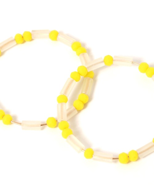 niko and...（ニコアンド）の「ビーズ2トーンフープピアス（ピアス（両耳用）・レディース・イエロー/ネイビー・0）」の5枚目の写真