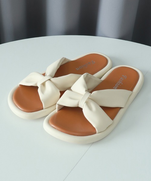 Miniministore(ミニミニストア)の「ミュールサンダル スリッパ 夏靴(サンダル・レディース・アイボリー/ブラック・23.5cm/24.5cm/23.0cm/24.0cm/25.0cm/22.5cm)」の3枚目の写真