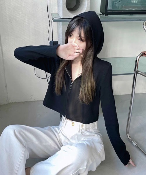 urge:(アージコロン )の「【URGE:】W ジップ クロップド丈 パーカー(パーカー・レディース・ブラック/グレー/ホワイト・MEDIUM/LARGE/X-LARGE)」の9枚目の写真