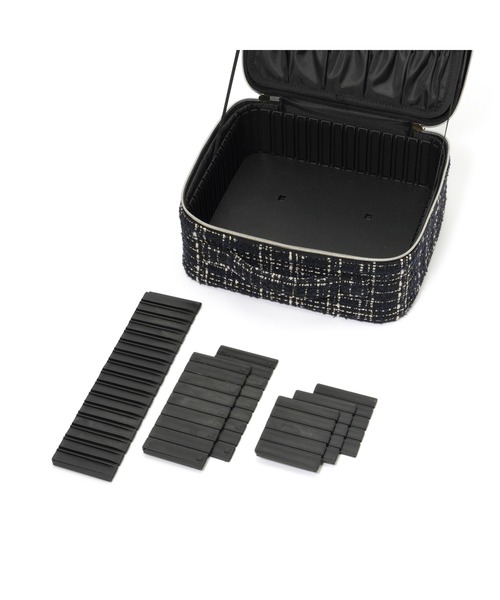 PLAN C プランシー新品未使用ブラック バニティバッグ　ポーチ シャネル バニティバッグ/ショルダーバッグ/コスメポーチ バッグ