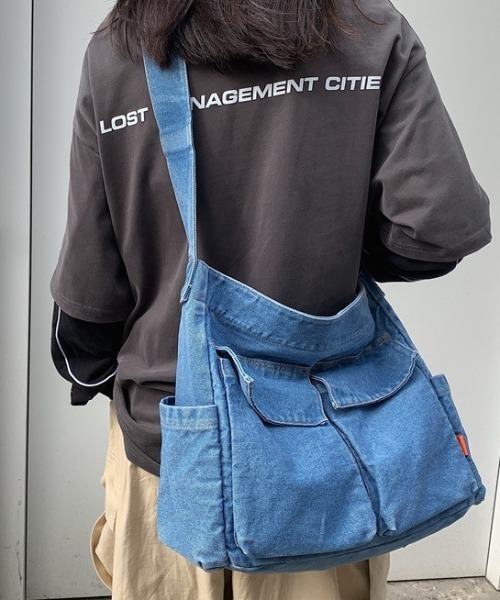 B.R.U（ブル）の「デニムショルダーバッグ（ショルダーバッグ・メンズ・ライトブルー/ブルー・FREE）」の5枚目の写真