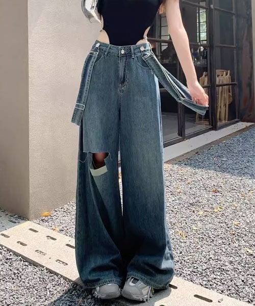 Mayree(メイリー)の「【Mayree】サスペンダー付き バギー ワイド パンツ(デニムパンツ・レディース・ブルー・SMALL/MEDIUM/LARGE)」の2枚目の写真