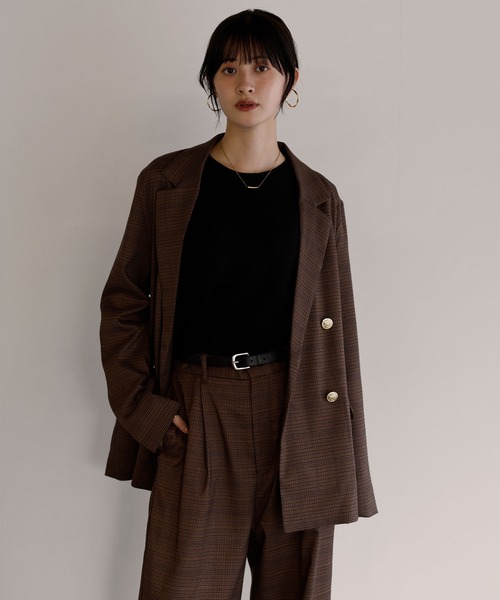 shetila(シェティラ)の「美人度があがる、 金ボタン ダブルテーラードジャケット【無地/チェック】(テーラードジャケット・レディース・ブラウン系/グレー系/ネイビー/チャコール/ライトグレー/ベージュ系/ベージュ/カーキ/キナリ/ブラウン・M)」の15枚目の写真