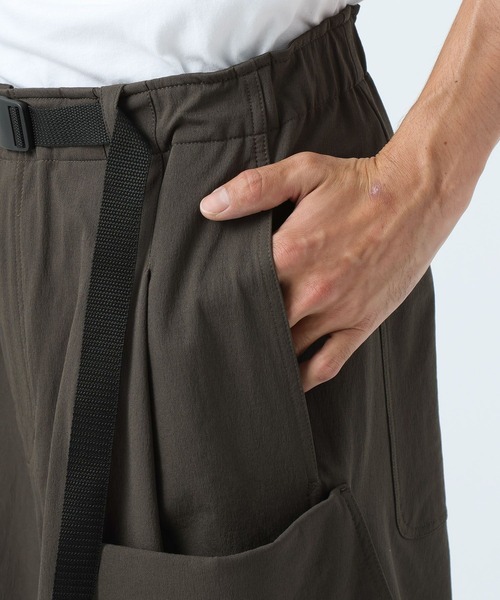 BAYFLOW（ベイフロー）の「【ウルマ×BAYFLOW】バギーフィットテッククライミングカーゴパンツ（カーゴパンツ・メンズ・ブラック/カーキ・MEDIUM/LARGE）」の15枚目の写真