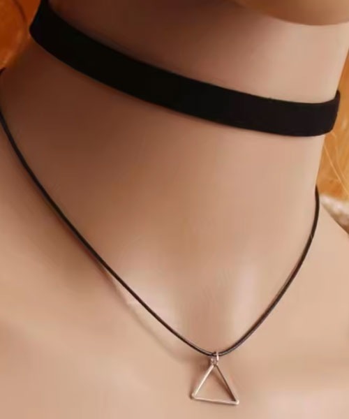 Mayree（メイリー）の「【float】ベルベット ブラック クラシック チョーカー（チョーカー・レディース・その他5/その他13/その他19/その他6/その他14/その他16/その他18/その他17/その他4/その他10・FREE）」の4枚目の写真