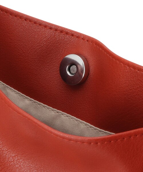 SHOO・LA・RUE（シューラルー）の「◆大人の高見え つまみハンドル ポケットトートバッグ（トートバッグ・レディース・ワインレッド/ベージュ系4/グレー/ブラック・00）」の16枚目の写真