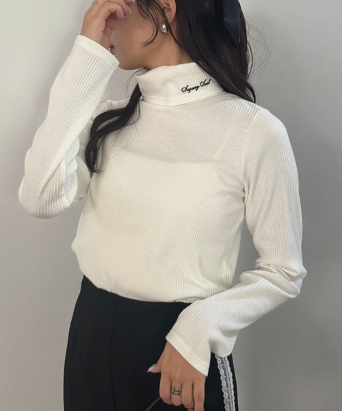 one after another NICE CLAUP（ワンアフターアナザーナイスクラップ）の「ハイネックテレコトップス（Tシャツ/カットソー・レディース・オフホワイト/ブラウン/ブラック/レッド・FREE）」の5枚目の写真