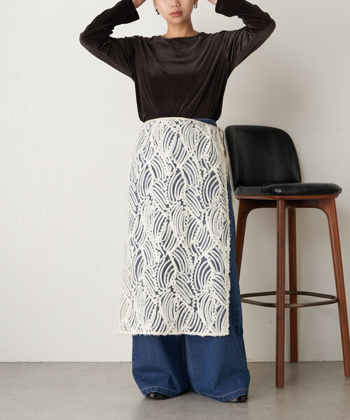 Jena espace merveilleux（ジェナ　エスパスメルヴェイユ）の「ベロアプルオーバー（Tシャツ/カットソー・レディース・ベージュ/グレー/ブラック・FREE）」の4枚目の写真